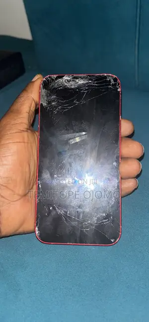 Apple iPhone 13 256 GB Red