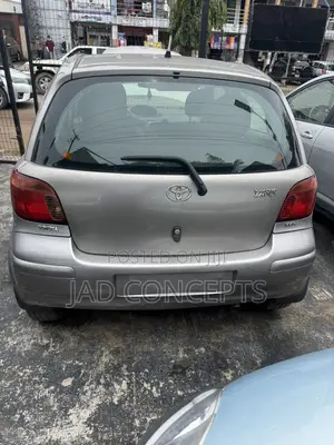 Toyota Yaris 2006 Gold