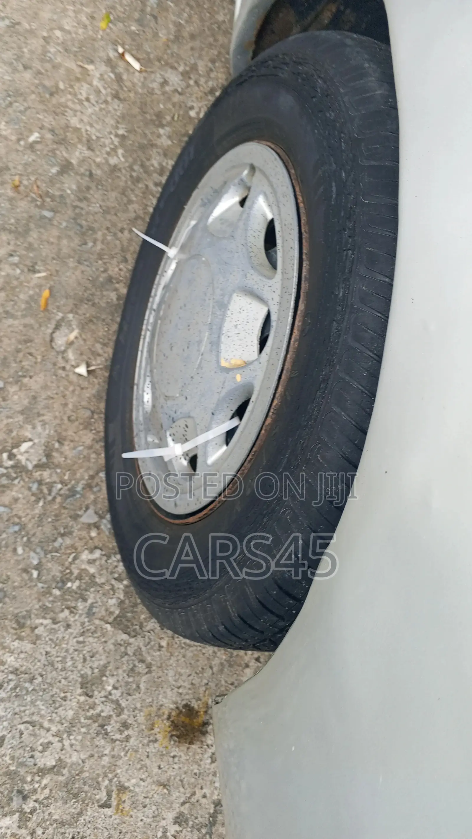 Toyota Corolla 1.9 D Hatchback 2000 Silver