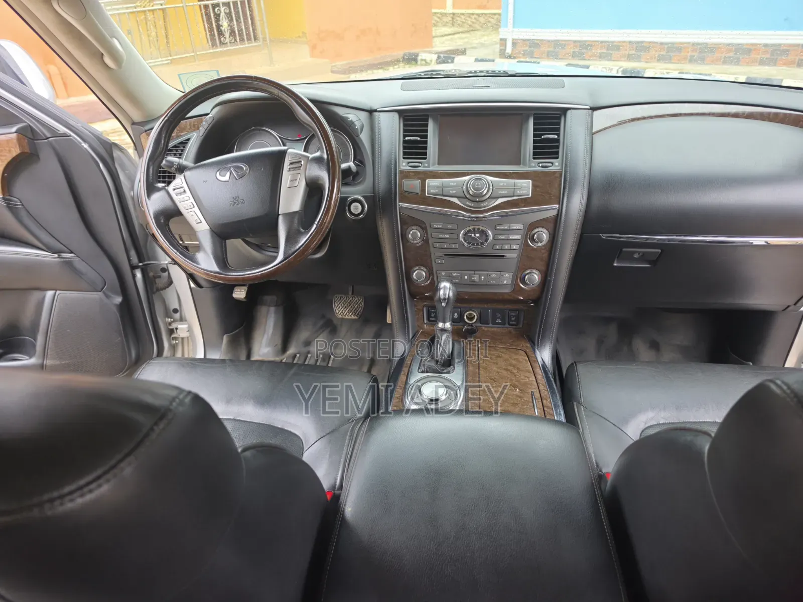 Infiniti QX80 2016 Silver