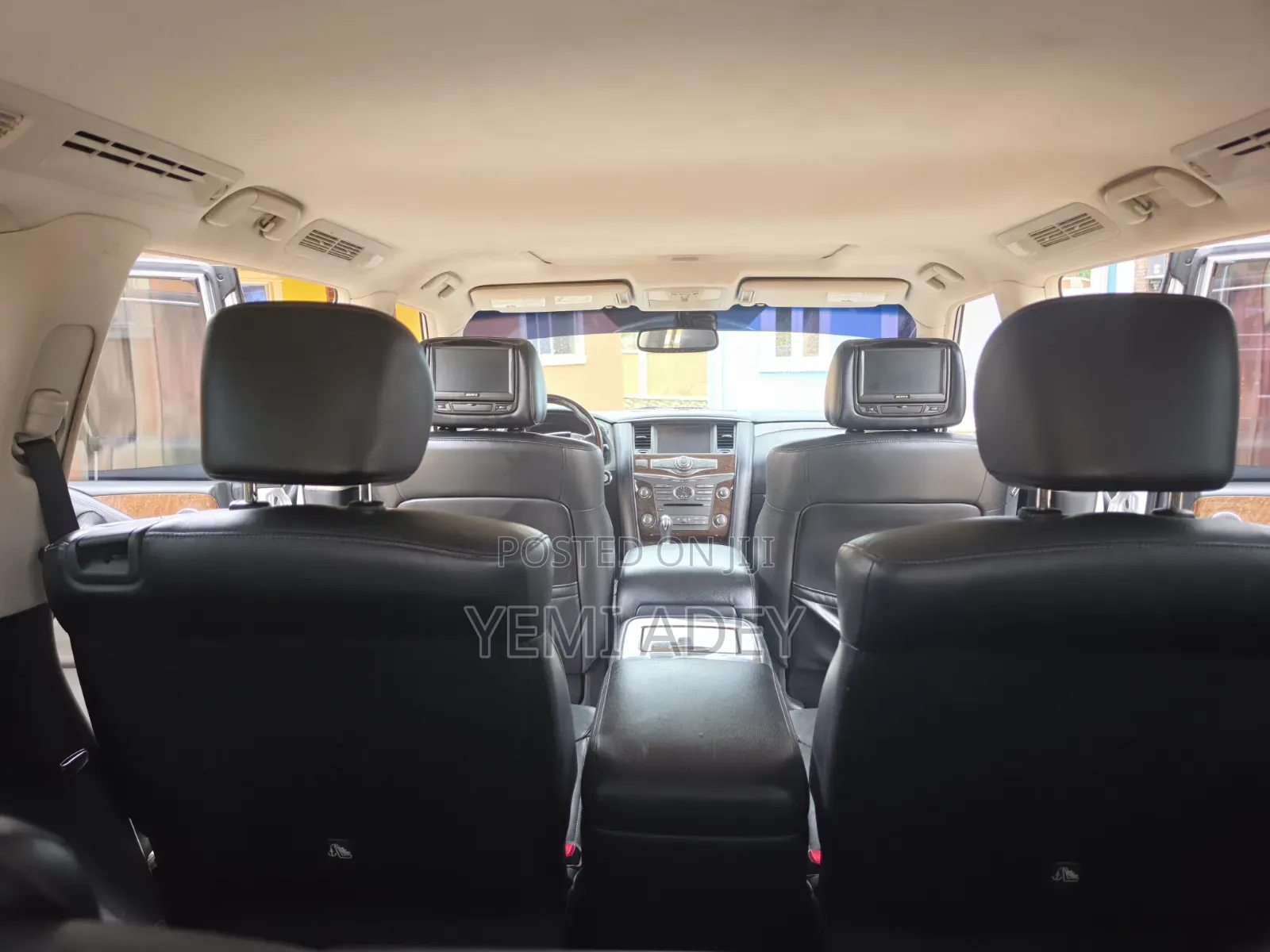 Infiniti QX80 2016 Silver