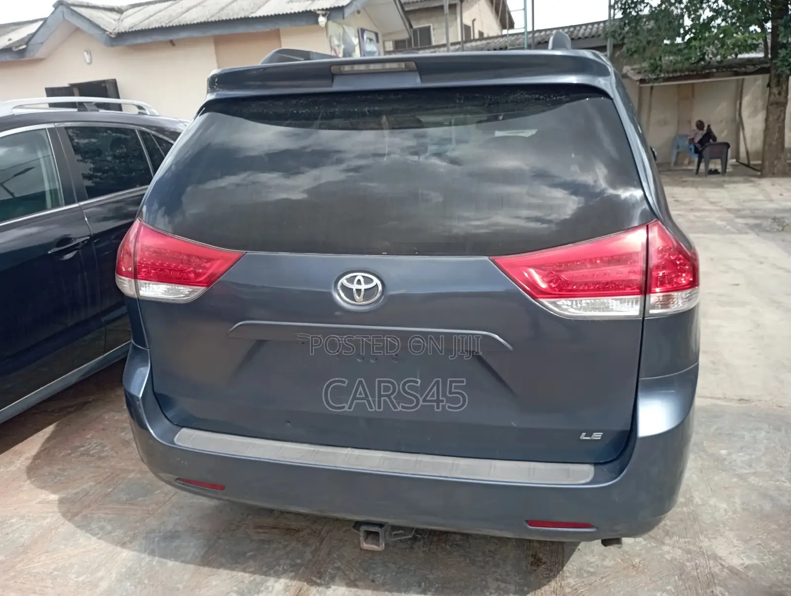 Toyota Sienna 2013 Blue