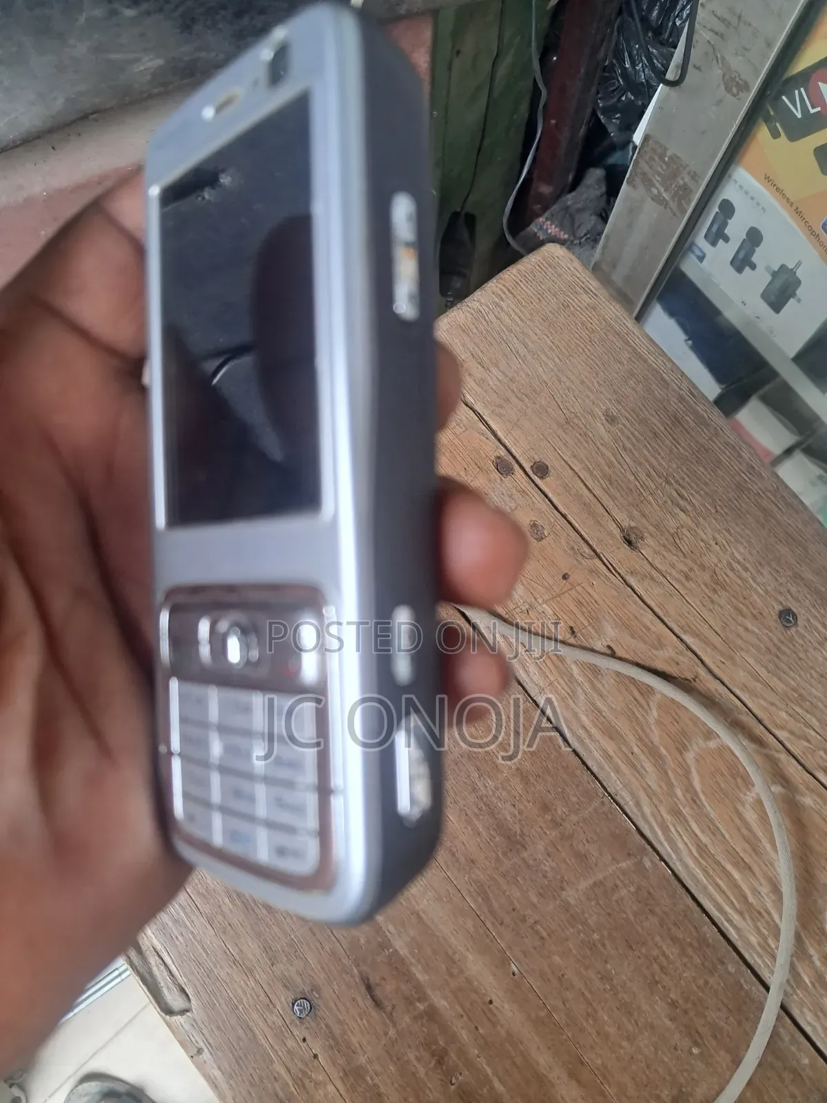 Nokia N73 Red