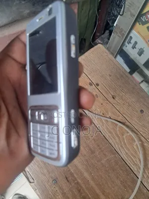 Nokia N73 Red