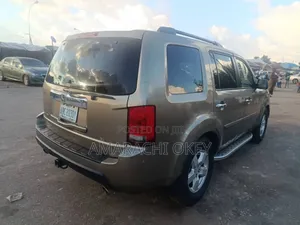 Honda Pilot 2011 Gold