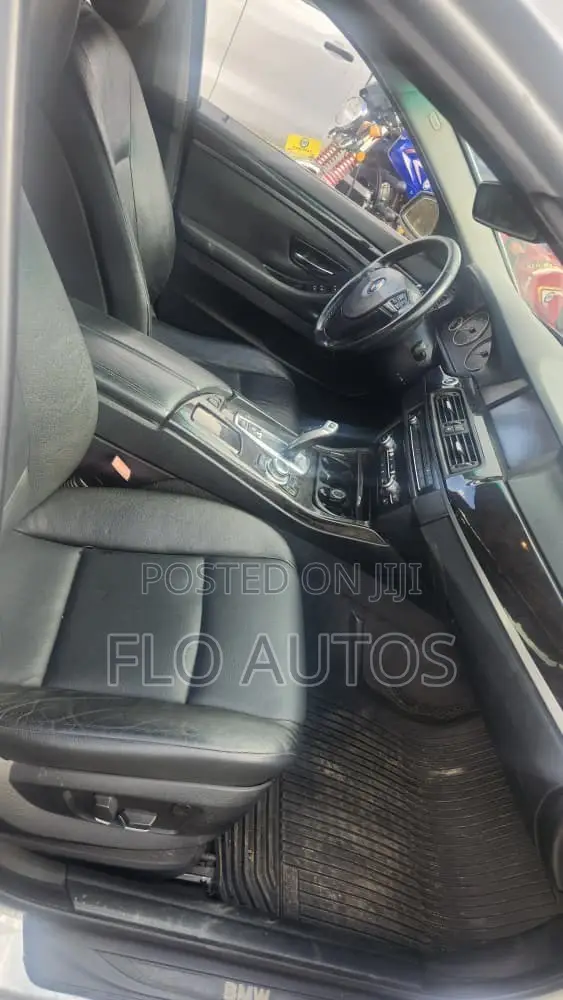 BMW 5 Series 528i 2014 Silver