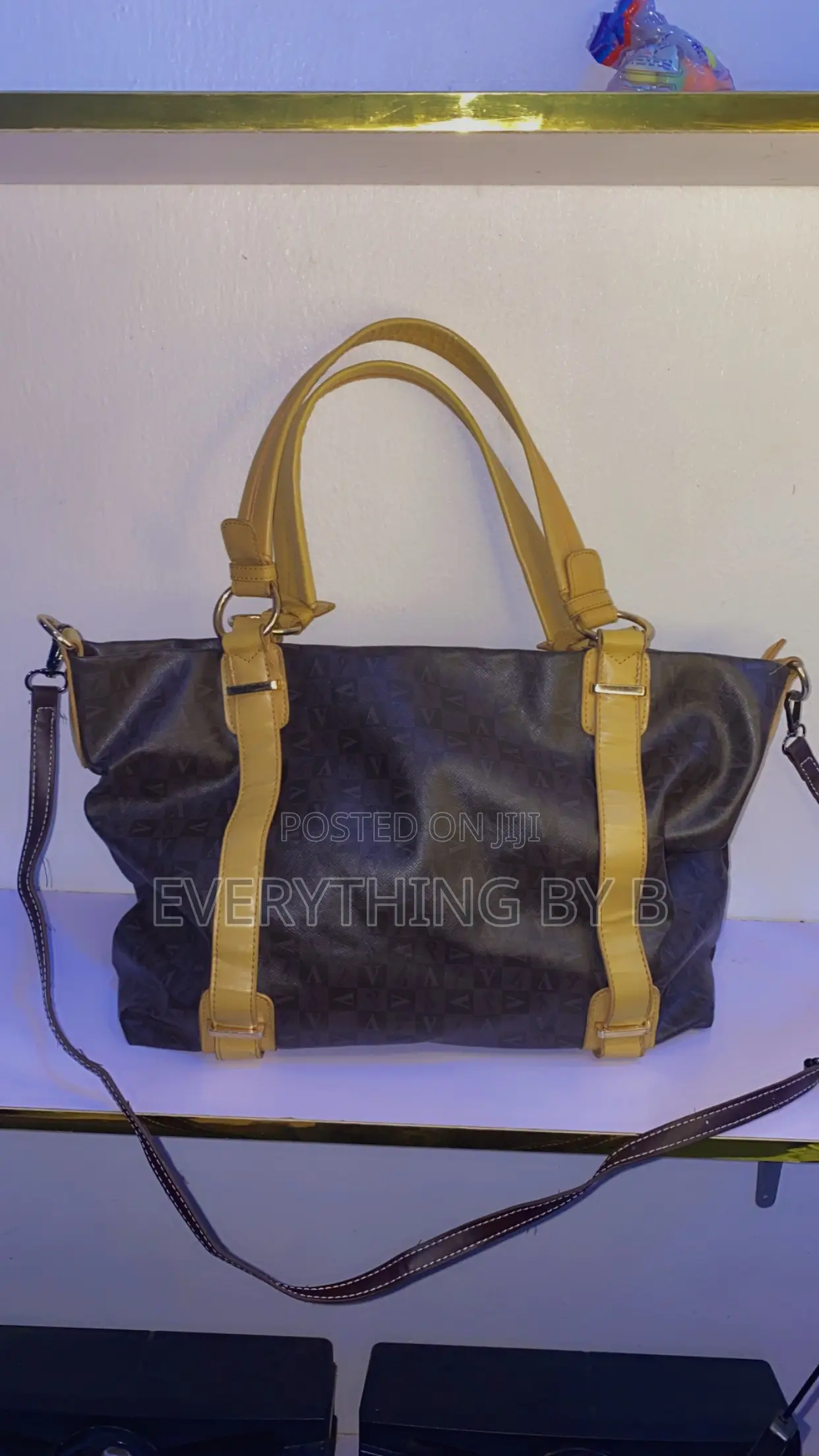 Nice Thrift Bags (Akube)