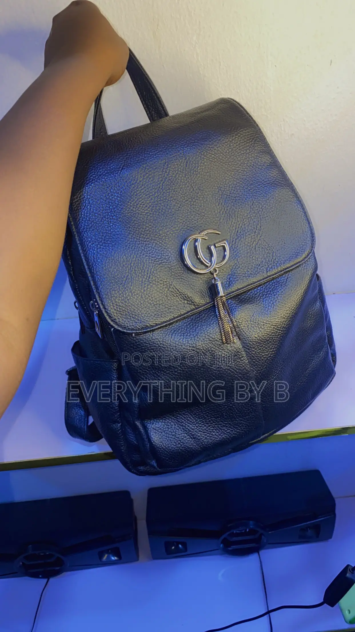 Nice Thrifted Bags (Akube)