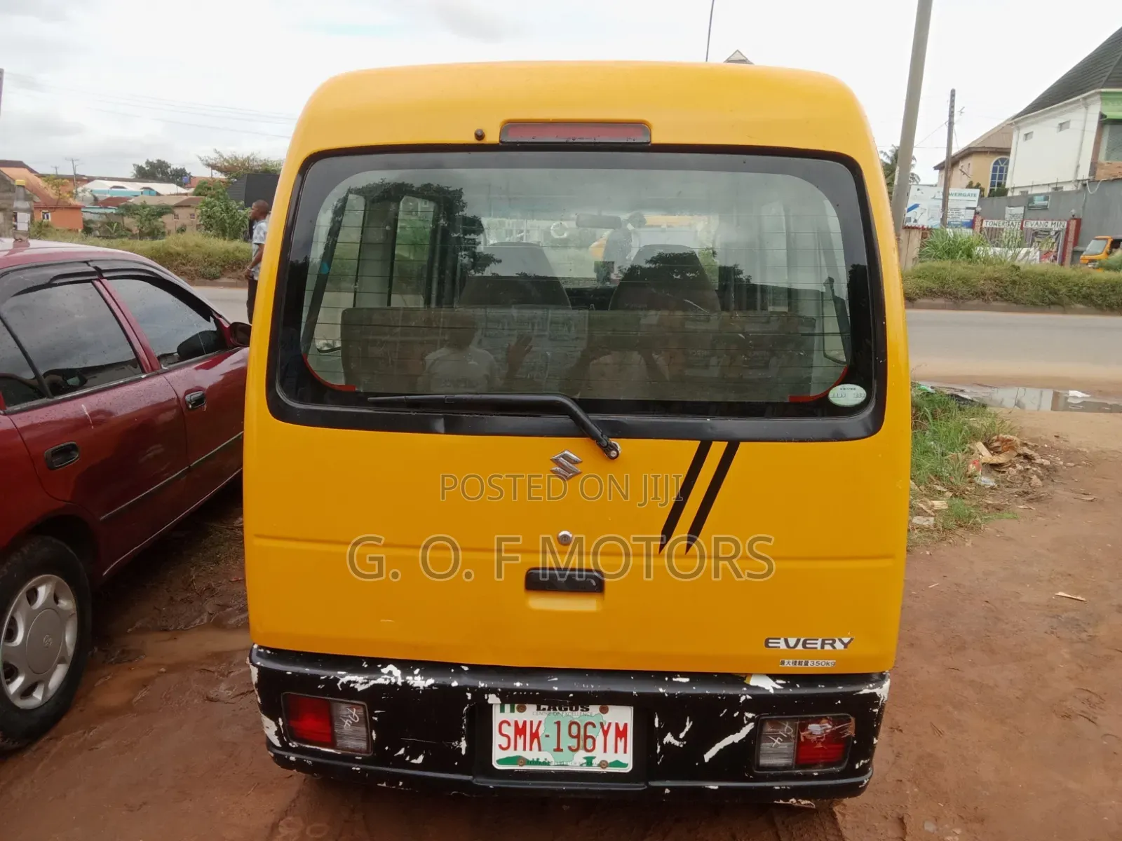 Suzuki Every 2000 Yellow