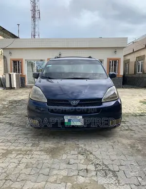Toyota Sienna 2005 Blue