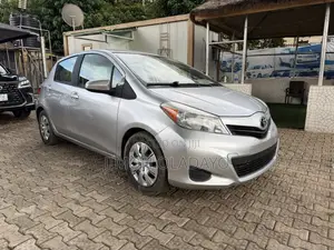 Toyota Yaris 2013 Silver