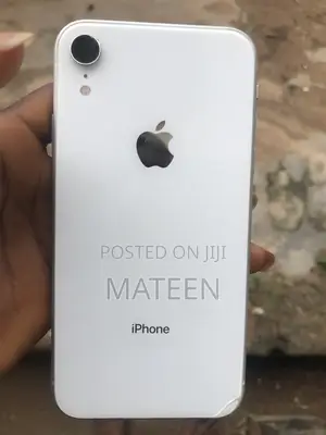 Apple iPhone XR 64 GB White