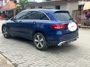 Mercedes-Benz GLC-Class 2017 Blue