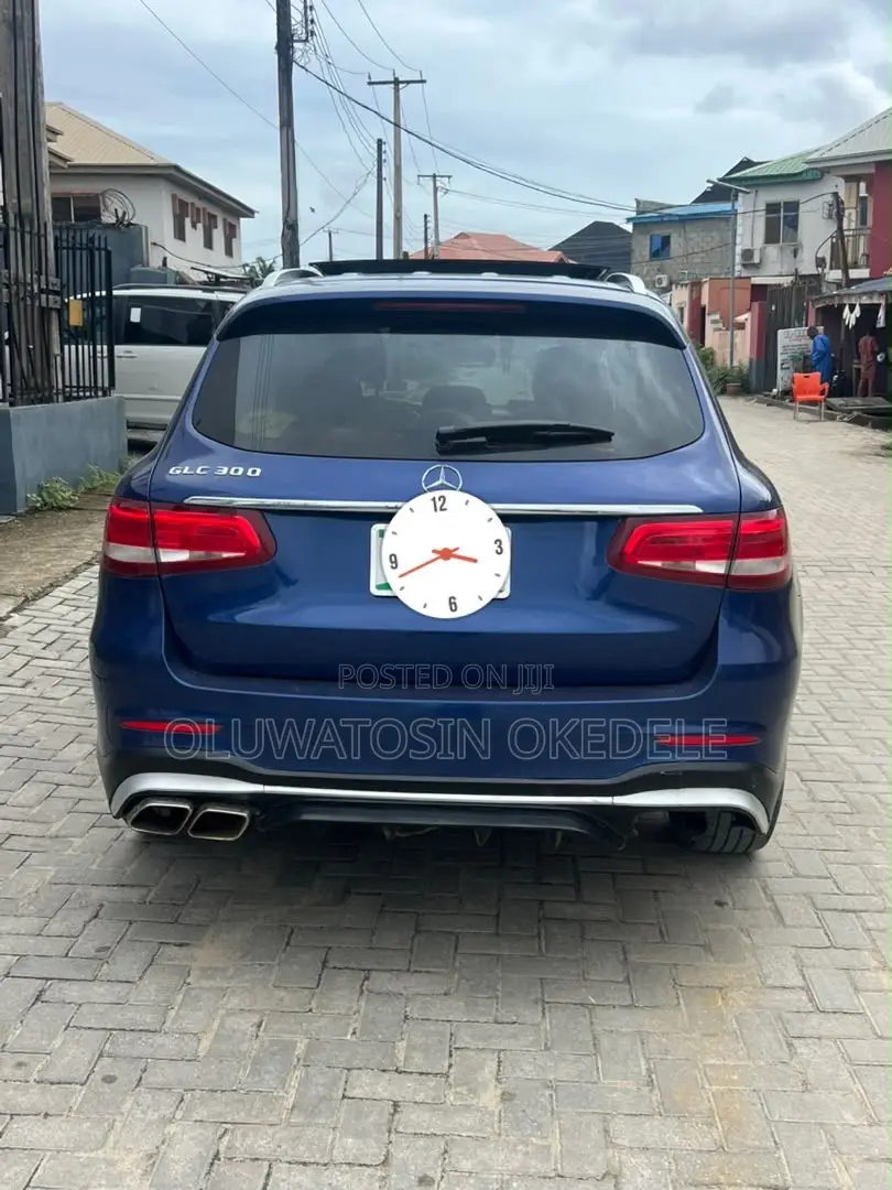 Mercedes-Benz GLC-Class 2017 Blue