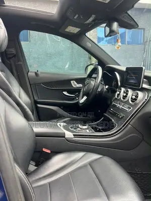 Mercedes-Benz GLC-Class 2017 Blue