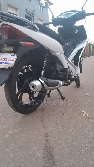 Motorcycle 2025 White
