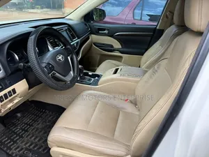 Toyota Highlander Limited 4dr SUV (3.5L 6cyl 6A) 2015 White
