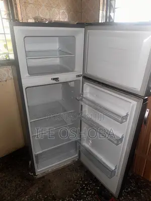 HiSense Top Freezer Refrigerator 205L