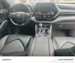 Toyota Highlander 2020 Red