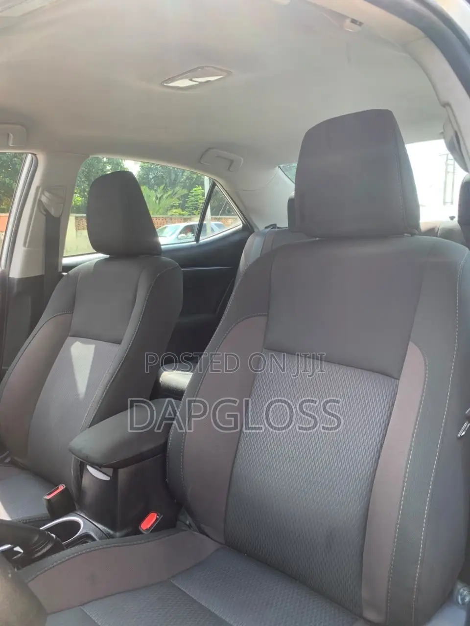 Toyota Corolla 2019 White