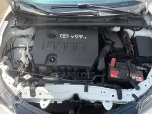 Toyota Corolla 2019 White