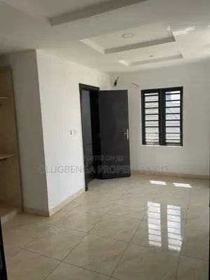 2bdrm Apartment in Oluodo Estate, Ebute for rent