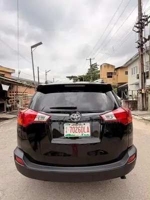 Toyota RAV4 Limited 4dr SUV AWD (2.5L 4cyl 6A) 2015 Black