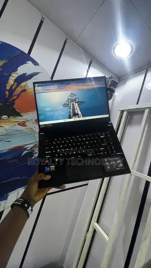 Laptop MSI GS66 Stealth 12UHS 32GB Intel Core i7 SSD 512GB