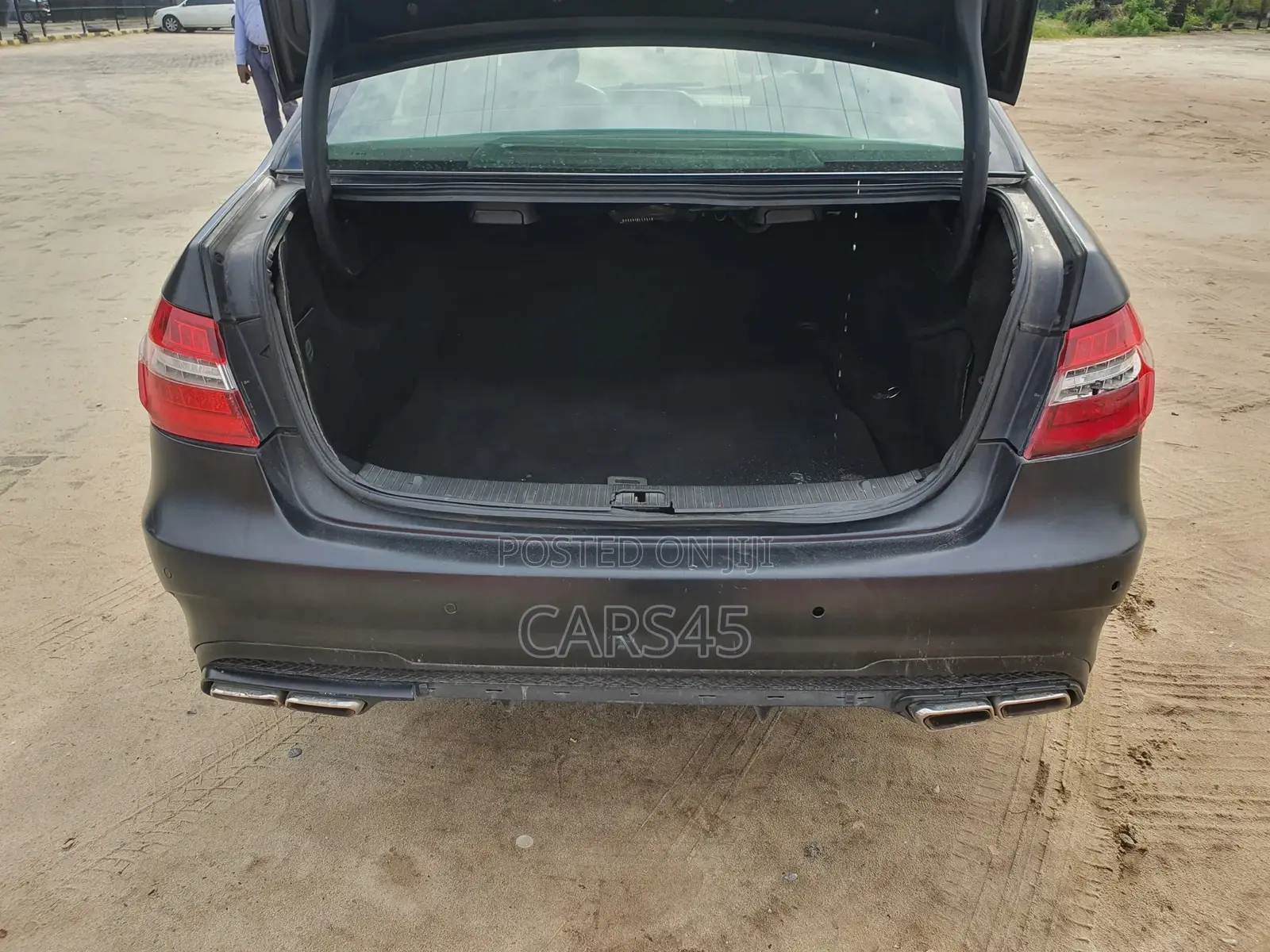 Mercedes-Benz E350 2011 Black