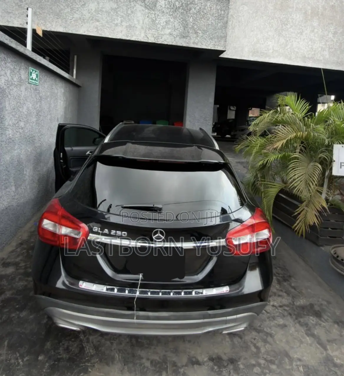 Mercedes-Benz GLA 250 2015 Black