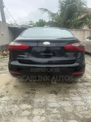 Kia Cerato 2013 Black