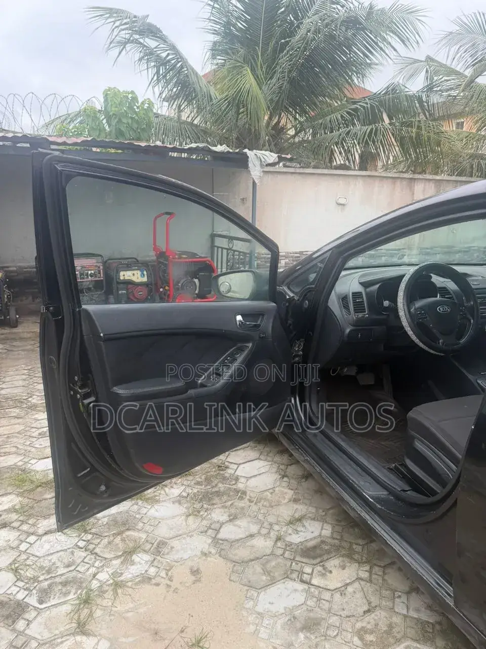 Kia Cerato 2013 Black