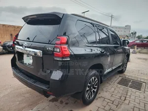 Toyota Land Cruiser Prado 2.7 i 2010 Black