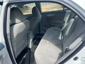 Toyota Corolla 2010 White
