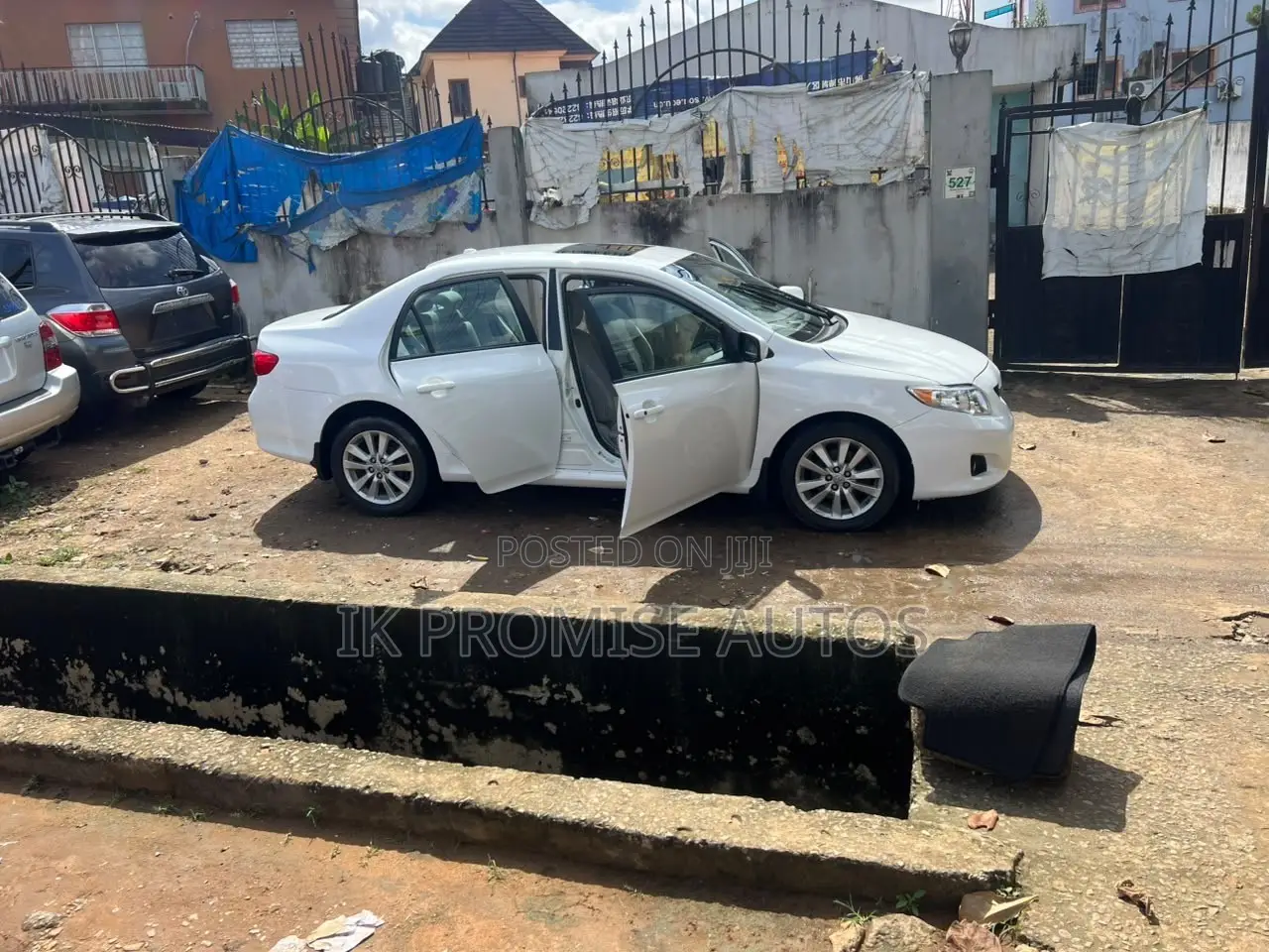 Toyota Corolla 2010 White