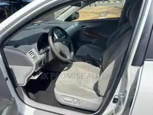 Toyota Corolla 2010 White