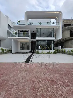 5bdrm Duplex in Osapa london for sale