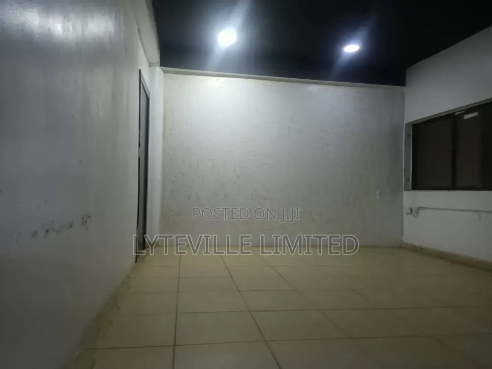 Executive Office 25sqm