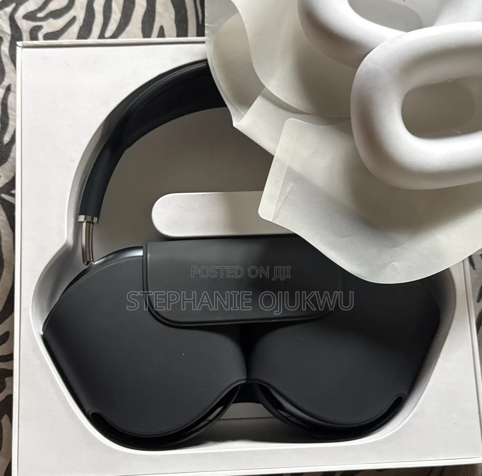Original Apple Airpods Max (USB-C) – 2024 Model