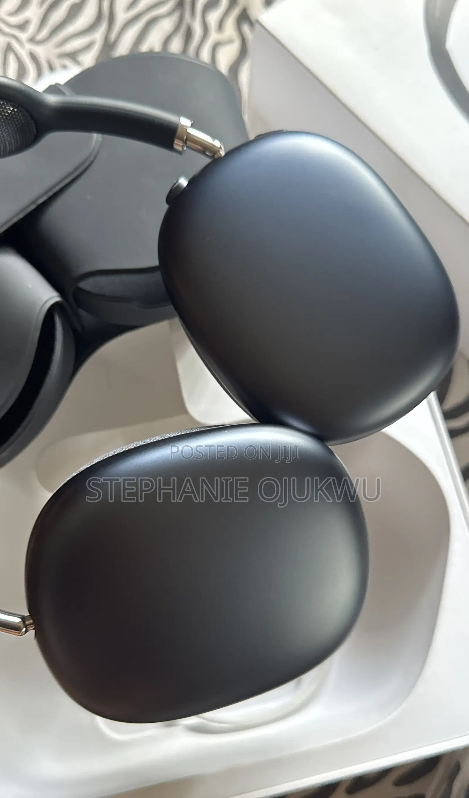 Original Apple Airpods Max (USB-C) – 2024 Model