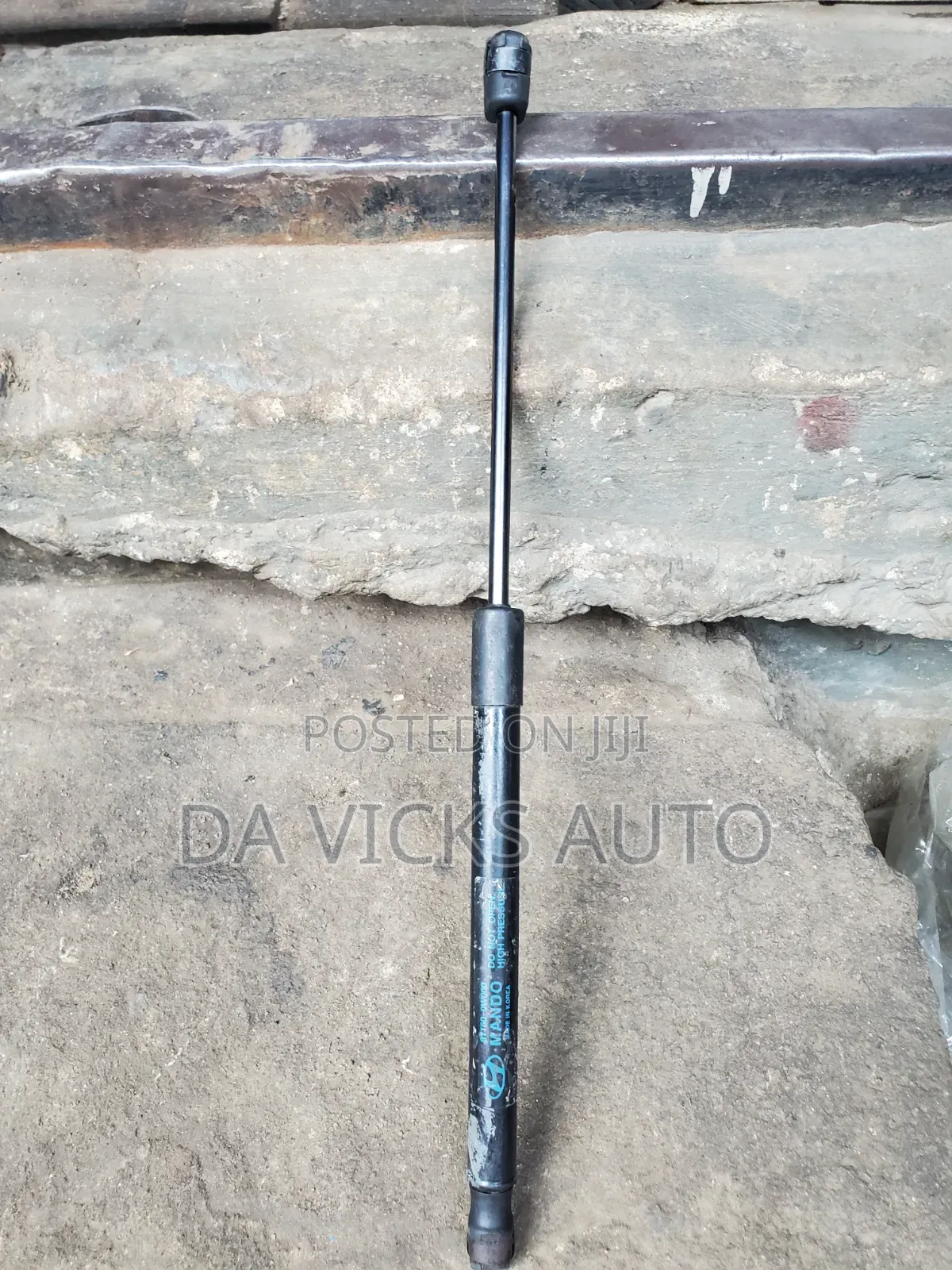 Bonnet Shock 2015 Acura MDX