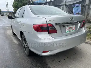 Toyota Corolla LE 4dr Sedan (1.8L 4 cyl 4A) 2009 Silver