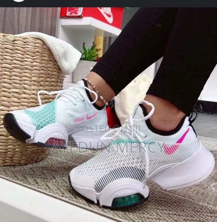 High Edge Sneakers