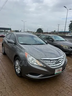 Hyundai Sonata GLS Sedan FWD (2.4L 4cyl 6A) 2013 Gray