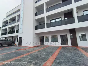 4bdrm Duplex in Yaba for sale