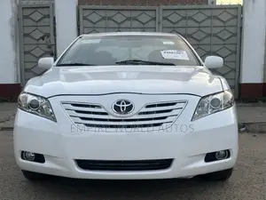 Toyota Camry 2.4 LE 2008 White