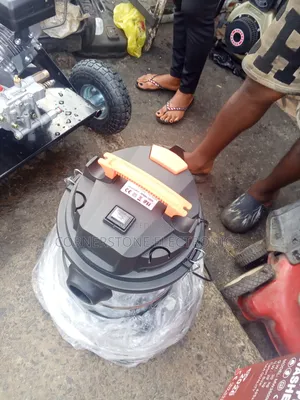 Industrial Vacuum Cleaner
