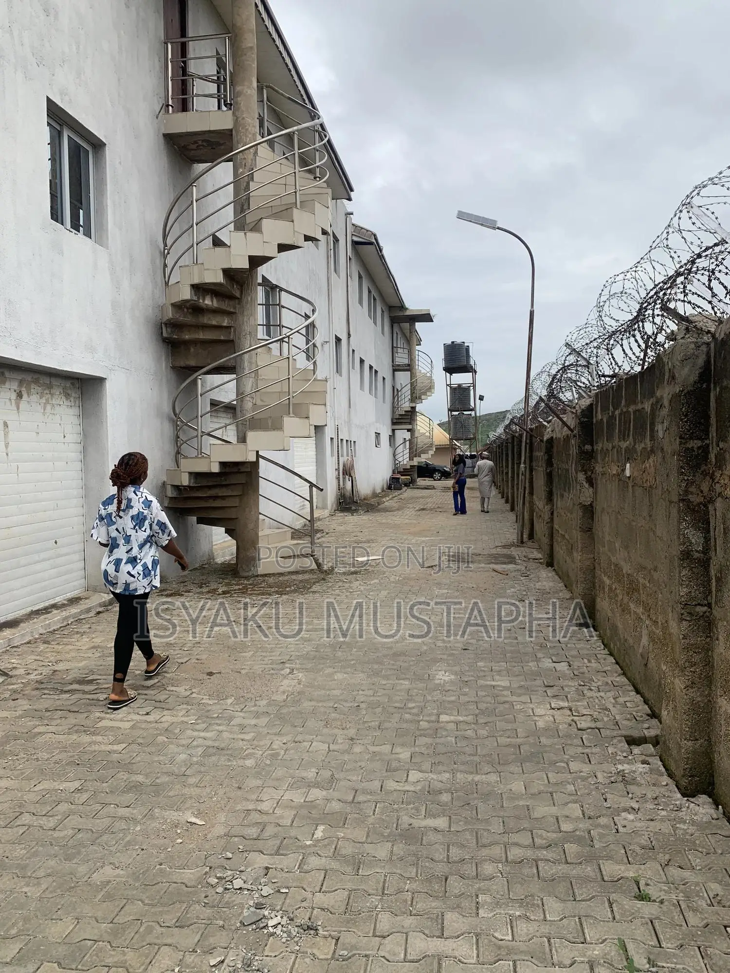 SUPER DISTRESS Office Complex for Sale