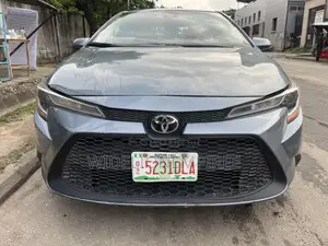 Toyota Corolla L (1.8L 4cyl 2A) 2019 Blue