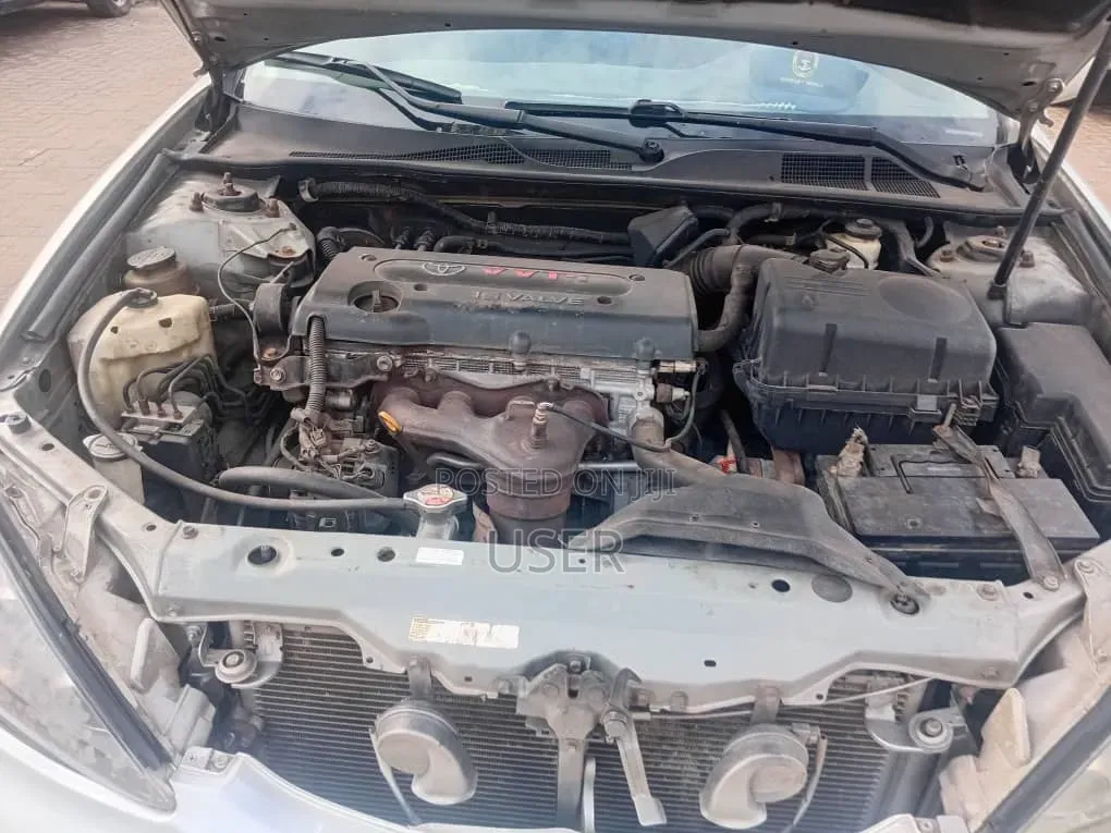 Toyota Camry 2006 Silver